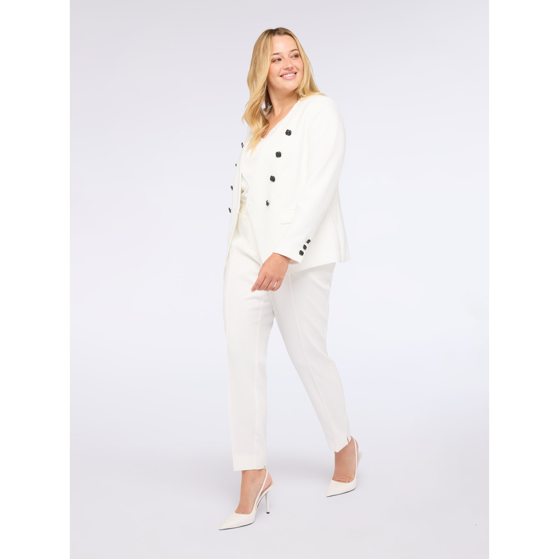 Fiorella Rubino - Blazer corto con botones joya extra brillantes - Blanco