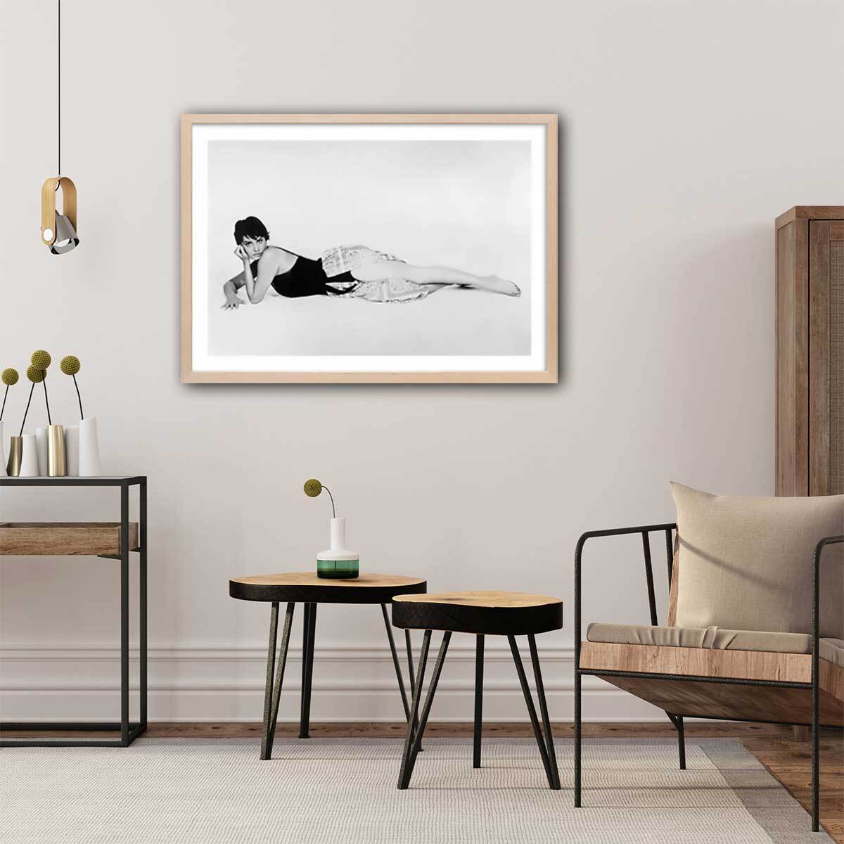 Affiche photo iconiques - Sophia Loren -La péniche du bonheur, 1958 Affiche + cadre en bois - Chêne