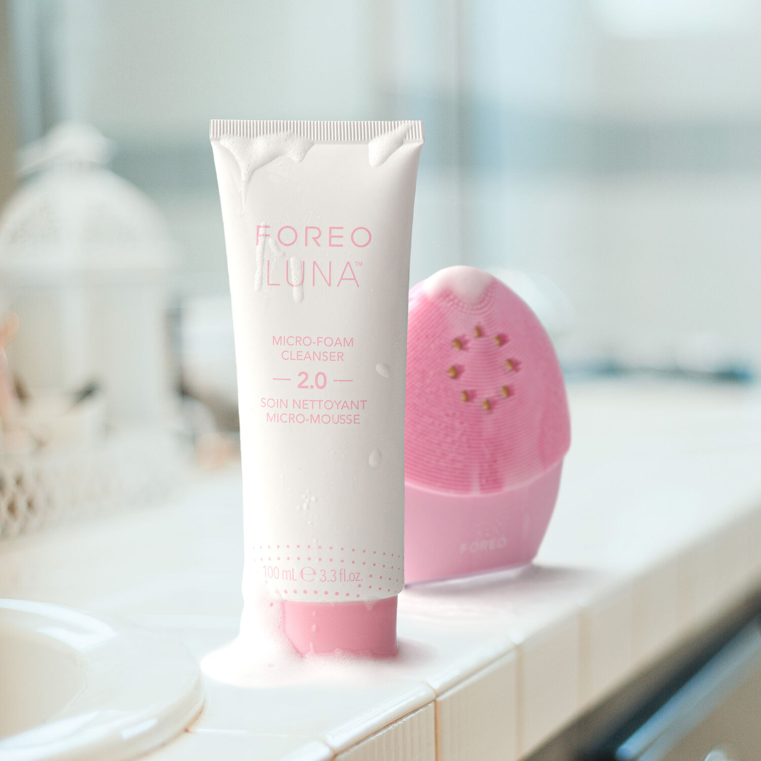 LUNA™ - Nettoyant Visage Doux et Hydratant