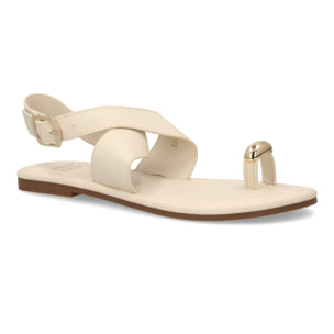 Sandalias planas elegantes mujer con adorno metálico.