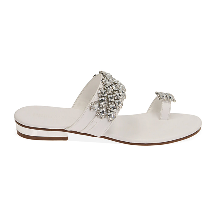 Sandalias planas joya blancas