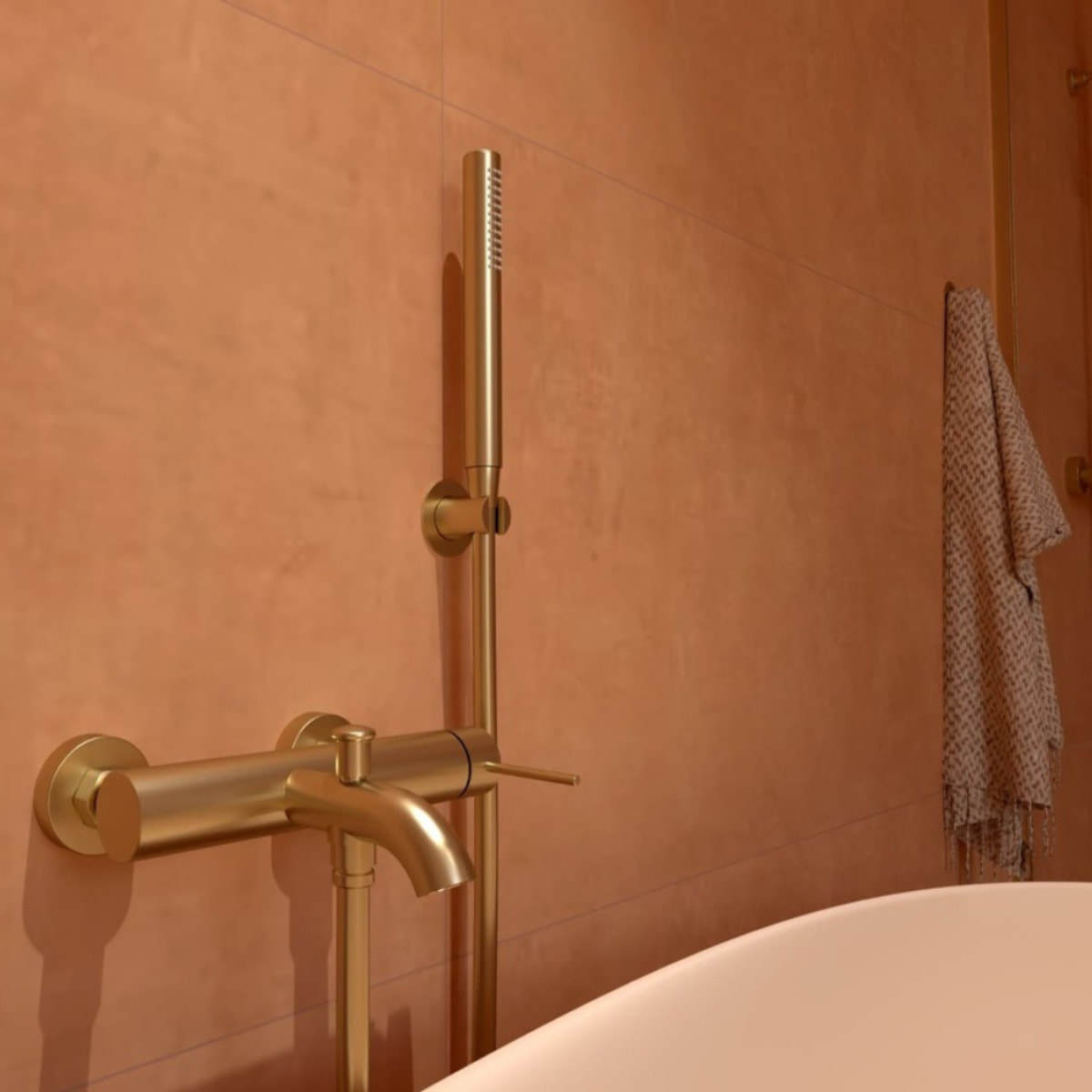 Aurum mitigeur bain/douche 150 mm à levier, or brossé (SATBAUR222BG)
