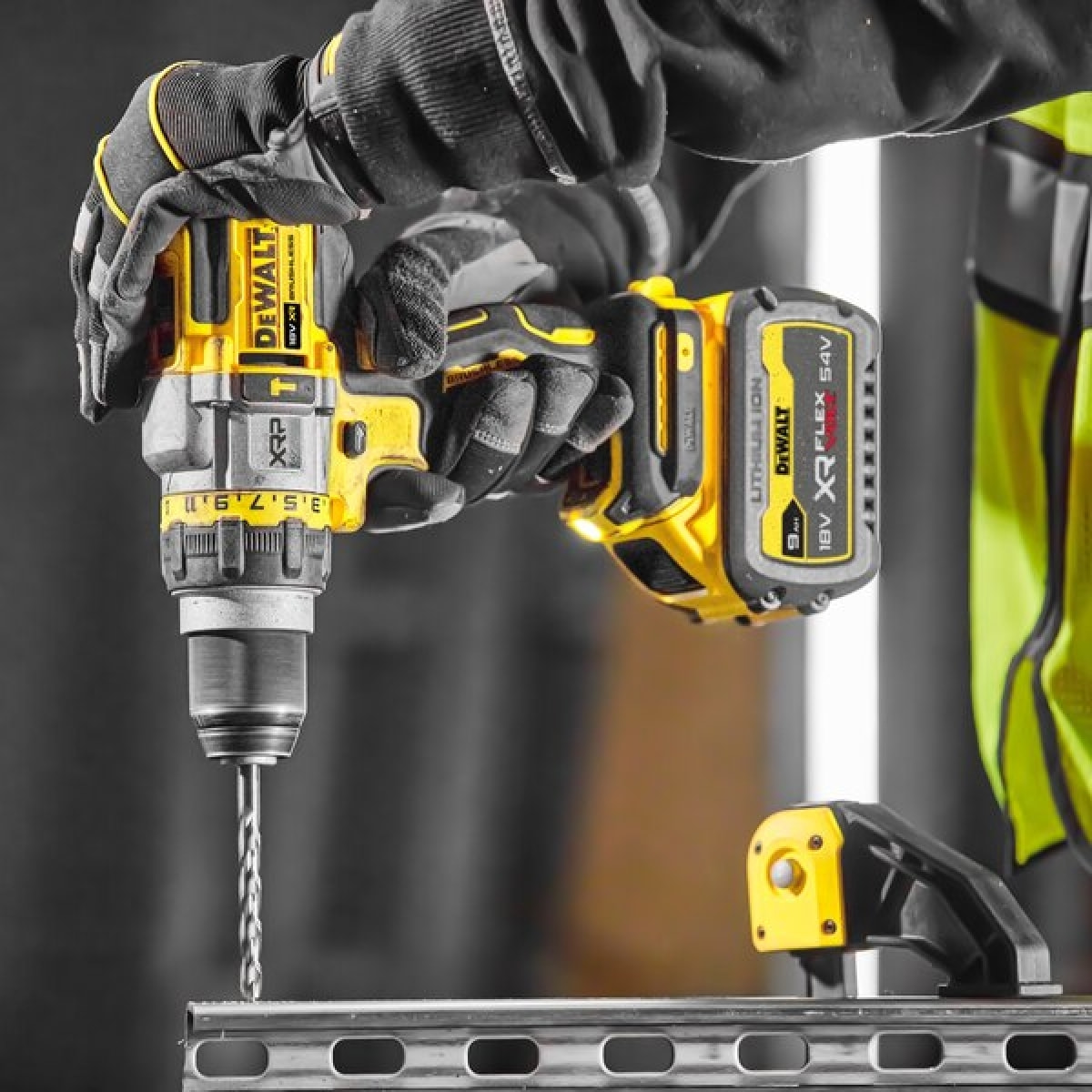 Perceuse visseuse percussion Premium XRP DEWALT 18V 6Ah Li-Ion - DCD999T1-QW