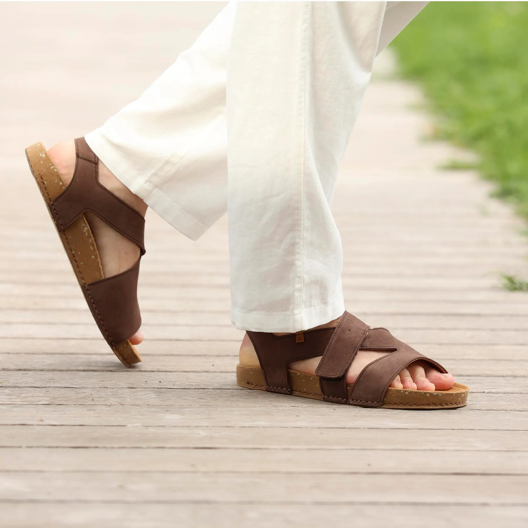 Sandalias N5799 NOBUCK LAVADO CUERO / BALANCE color Cuero