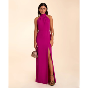Vestido largo con abertura y cuello halter