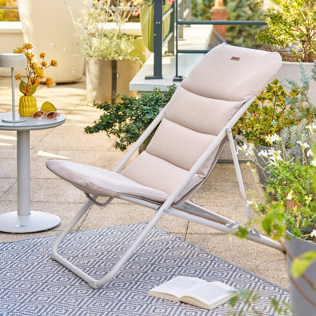 Chilienne de jardin empilable pliable Nillia argile