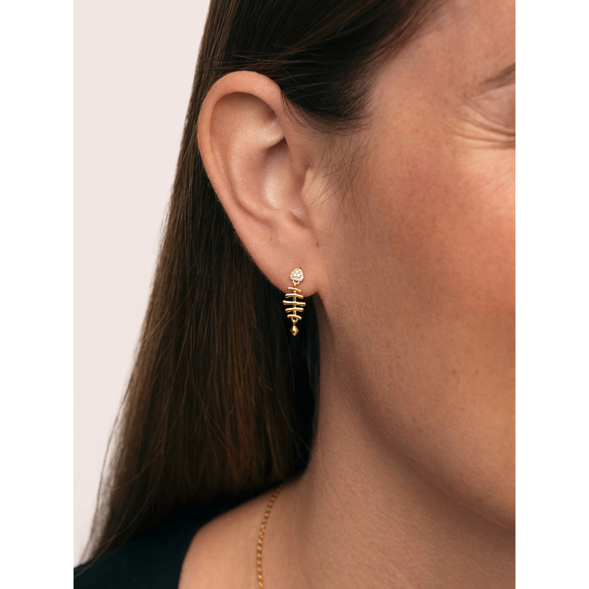 Pendientes Fishbone Spark Baño Oro