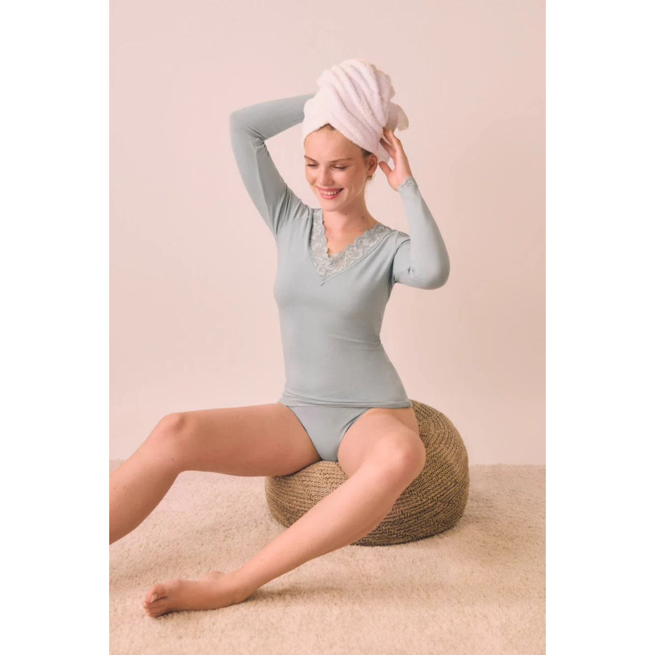 T-shirt in cotone a maniche lunghe con pizzo verde