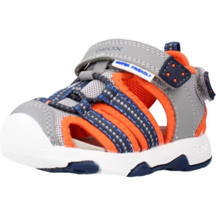 Sandalias Niño de la marca GEOX  modelo B SANDAL MULTY BOY B GRIS