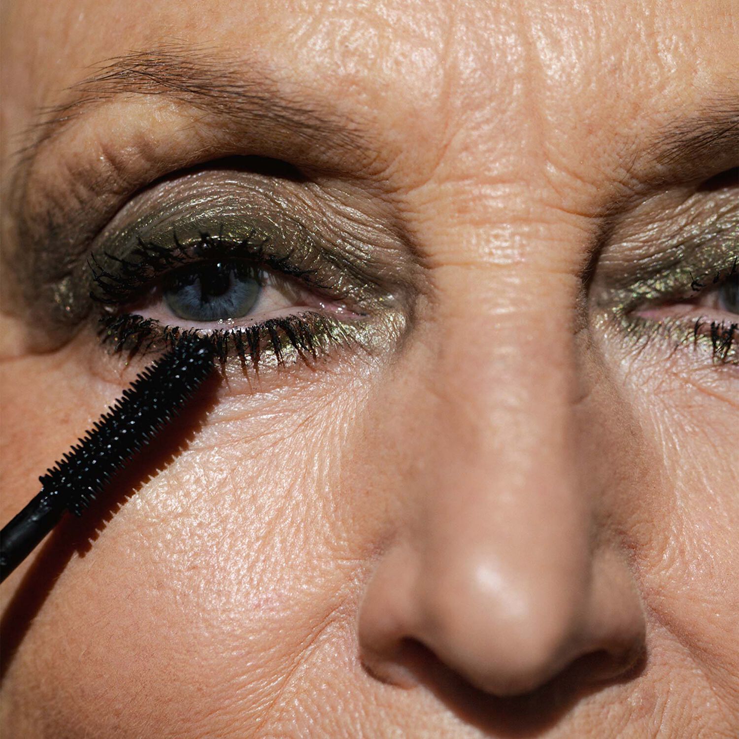 Deep Matter Bold Volume - Mascara Volume Fini Noir Profond