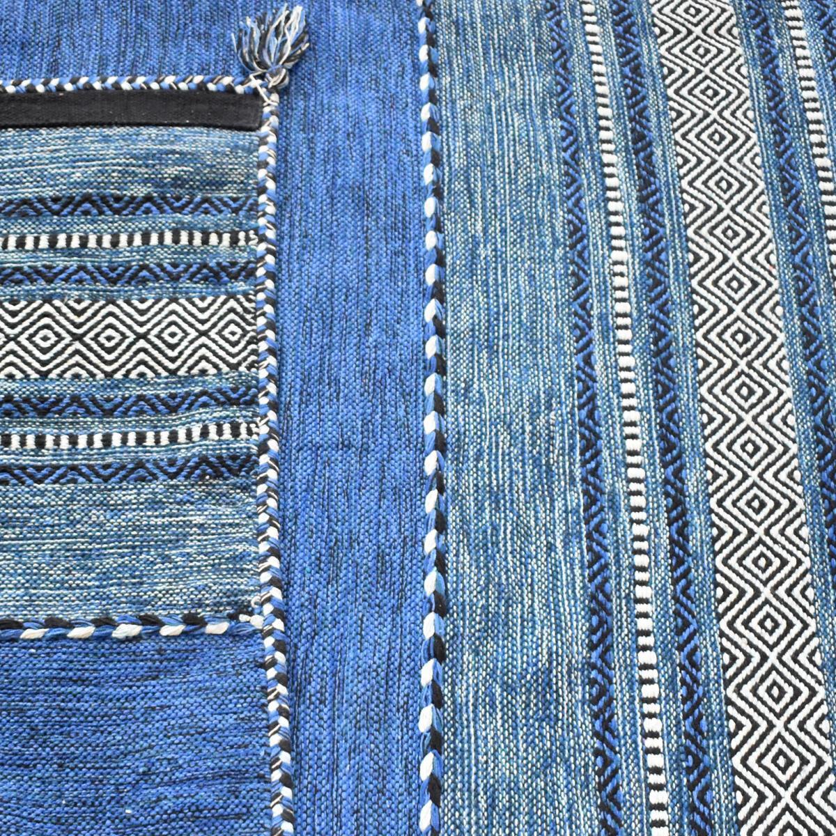 Tapis Buvo tissé à la main en Coton