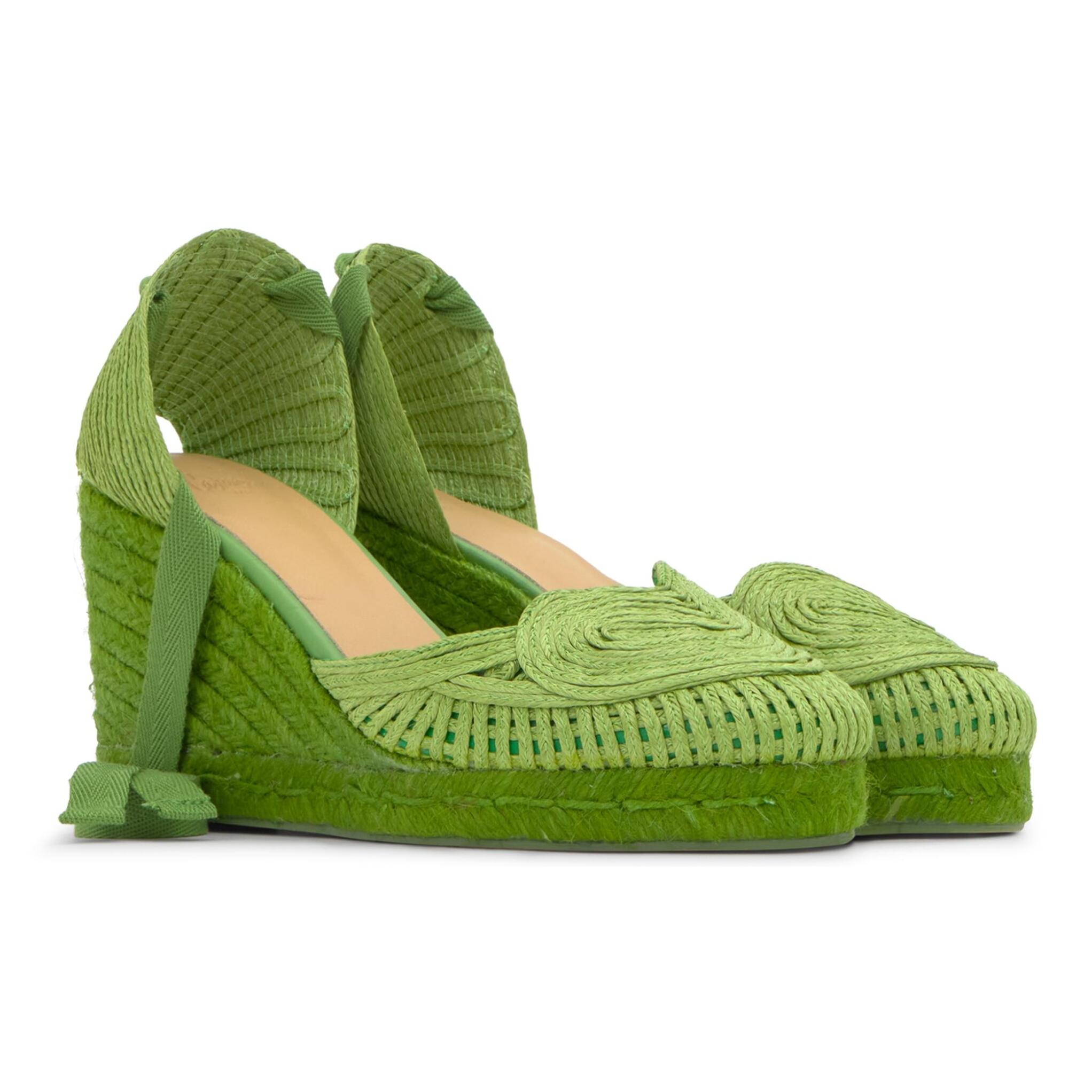 Alpargata Cacia cuña de yute tintada en rafia trenzada con forma de corazón