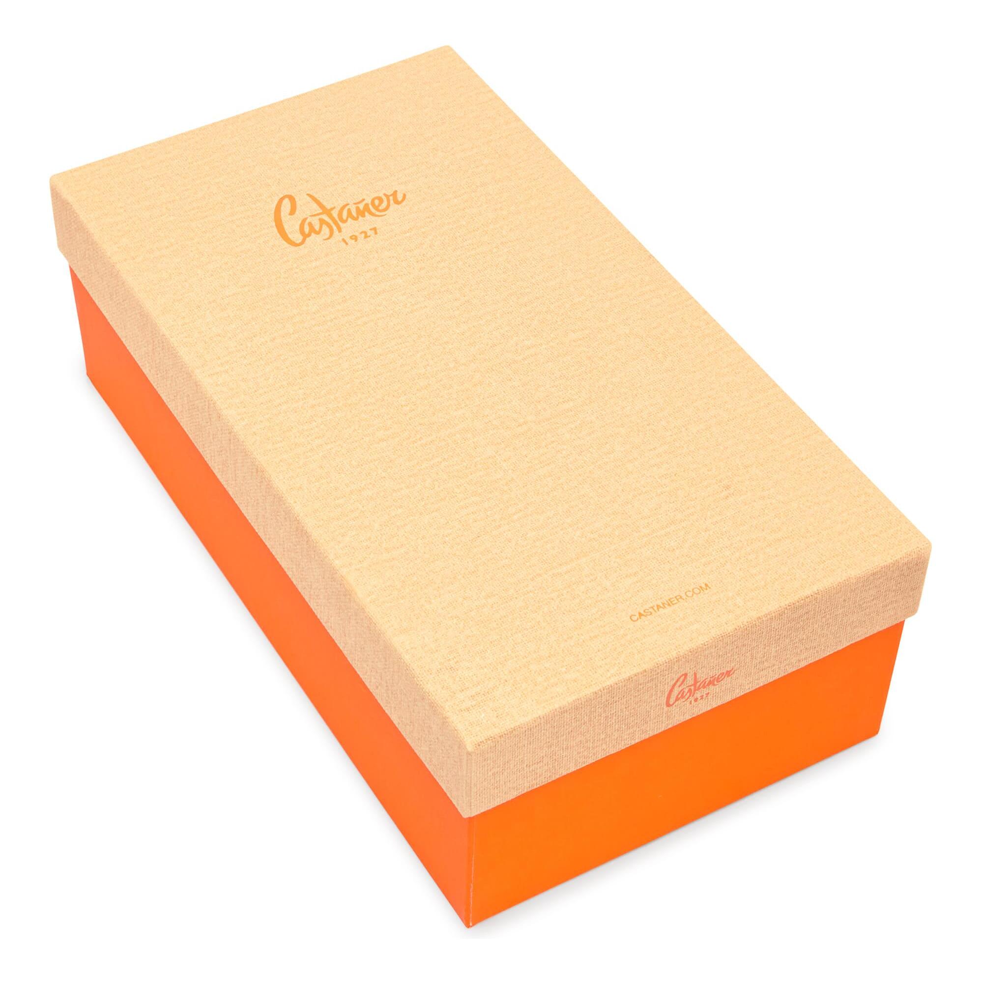 Alpargata de cuña Chiarita en raso con cierre de pulsera