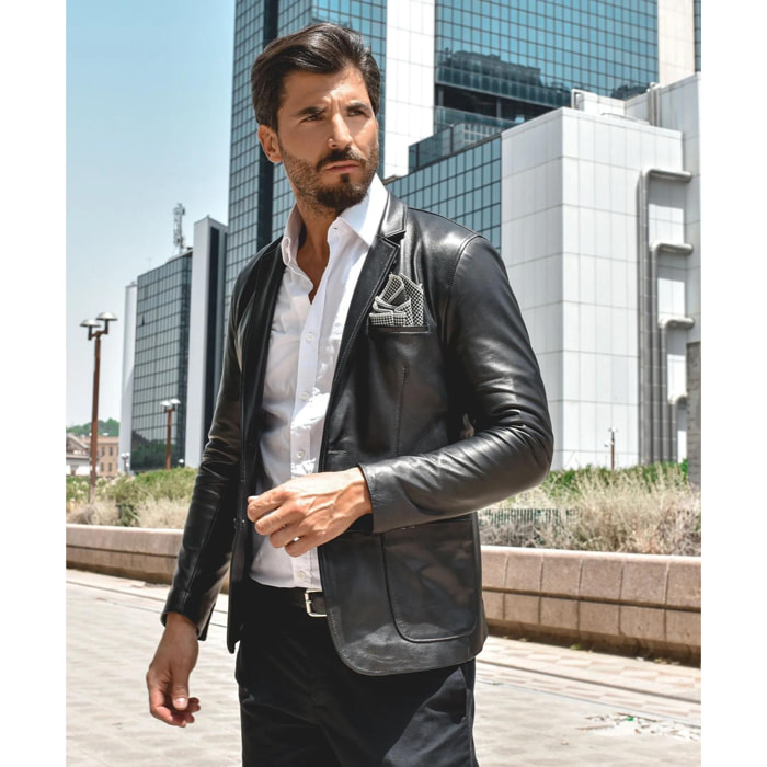 Blazer in pelle nappa nera con taschino e fazzoletto