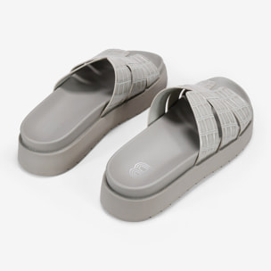 Sandalias de plataforma beige efecto cocodrilo