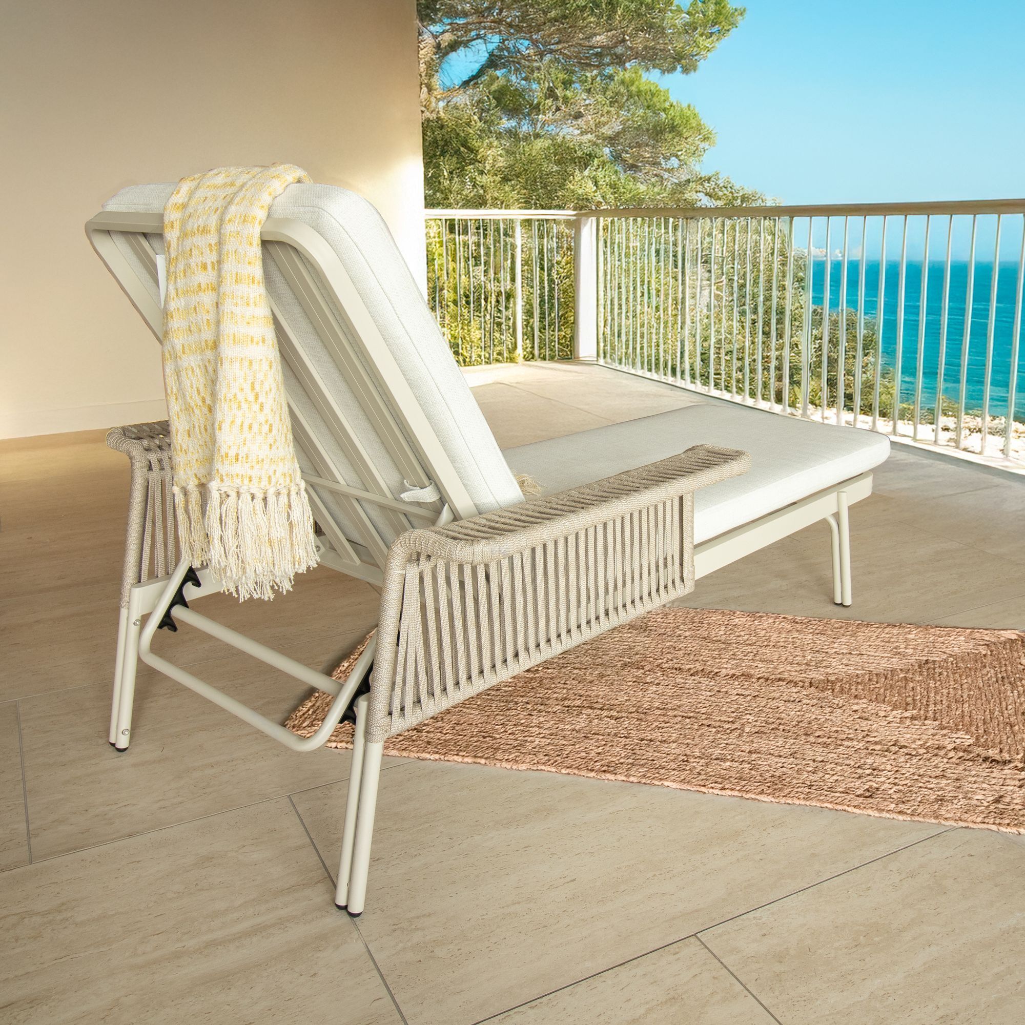 Lot de 2 chaises longues en aluminium beige FIGARI