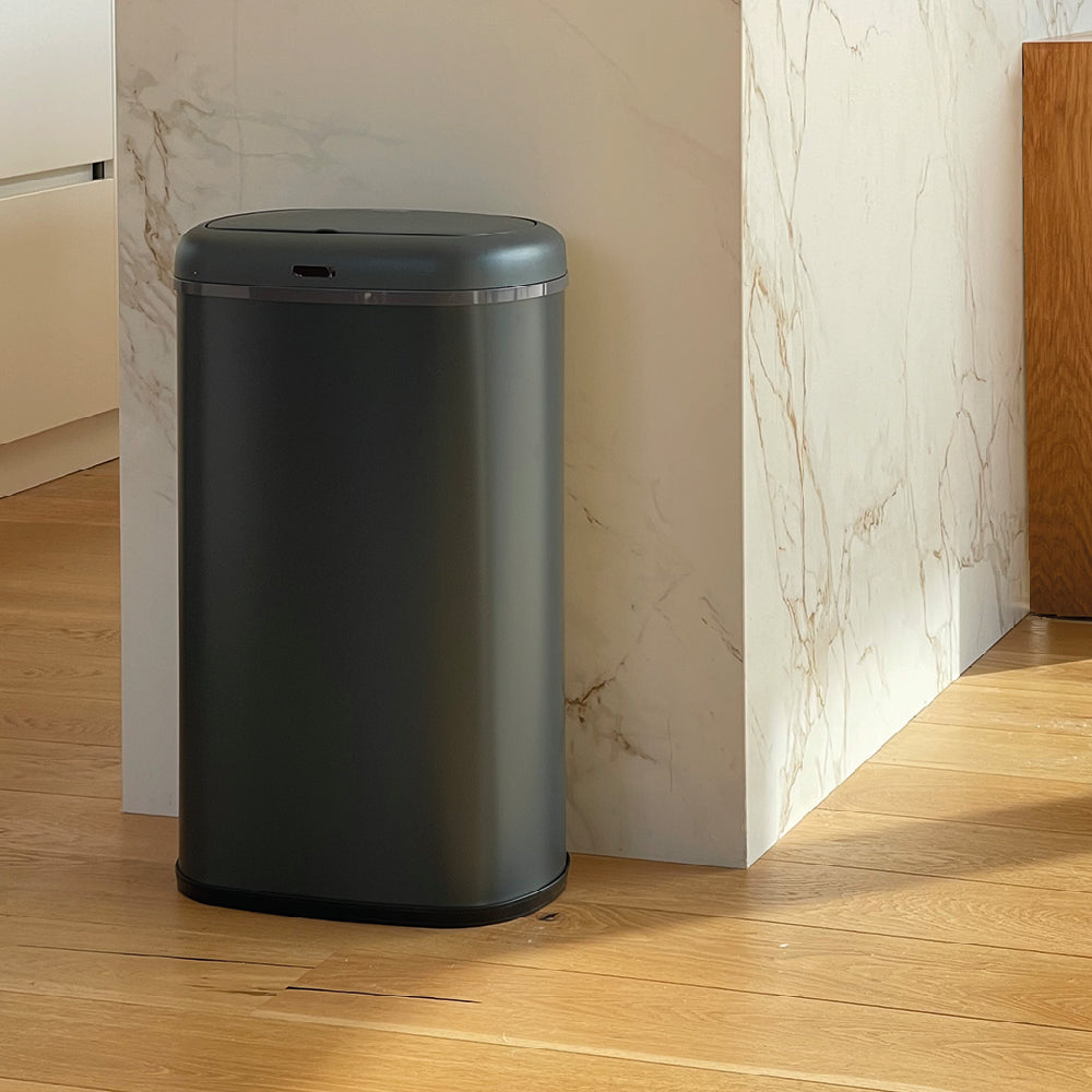 Poubelle automatique inox LOGAN gris 58L