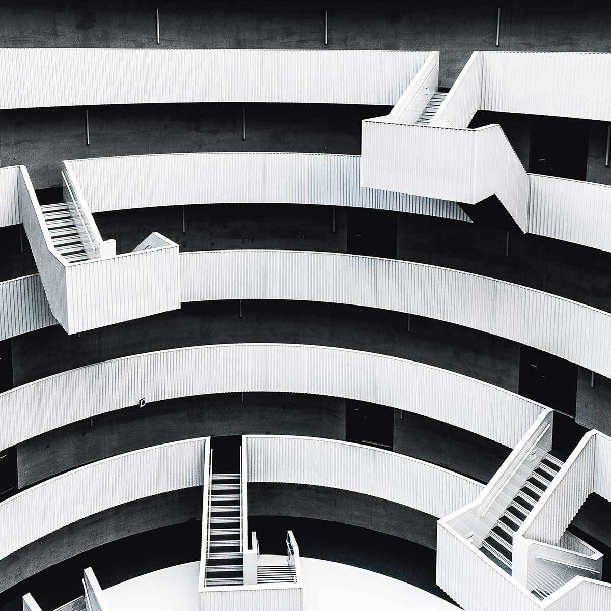Affiche un escalier à paris Affiche sous cadre bois