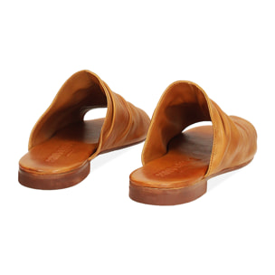 Sandali bassi cognac in pelle
