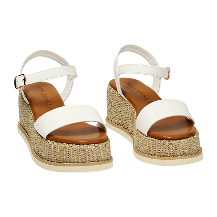 Sandalias con cuña blancas