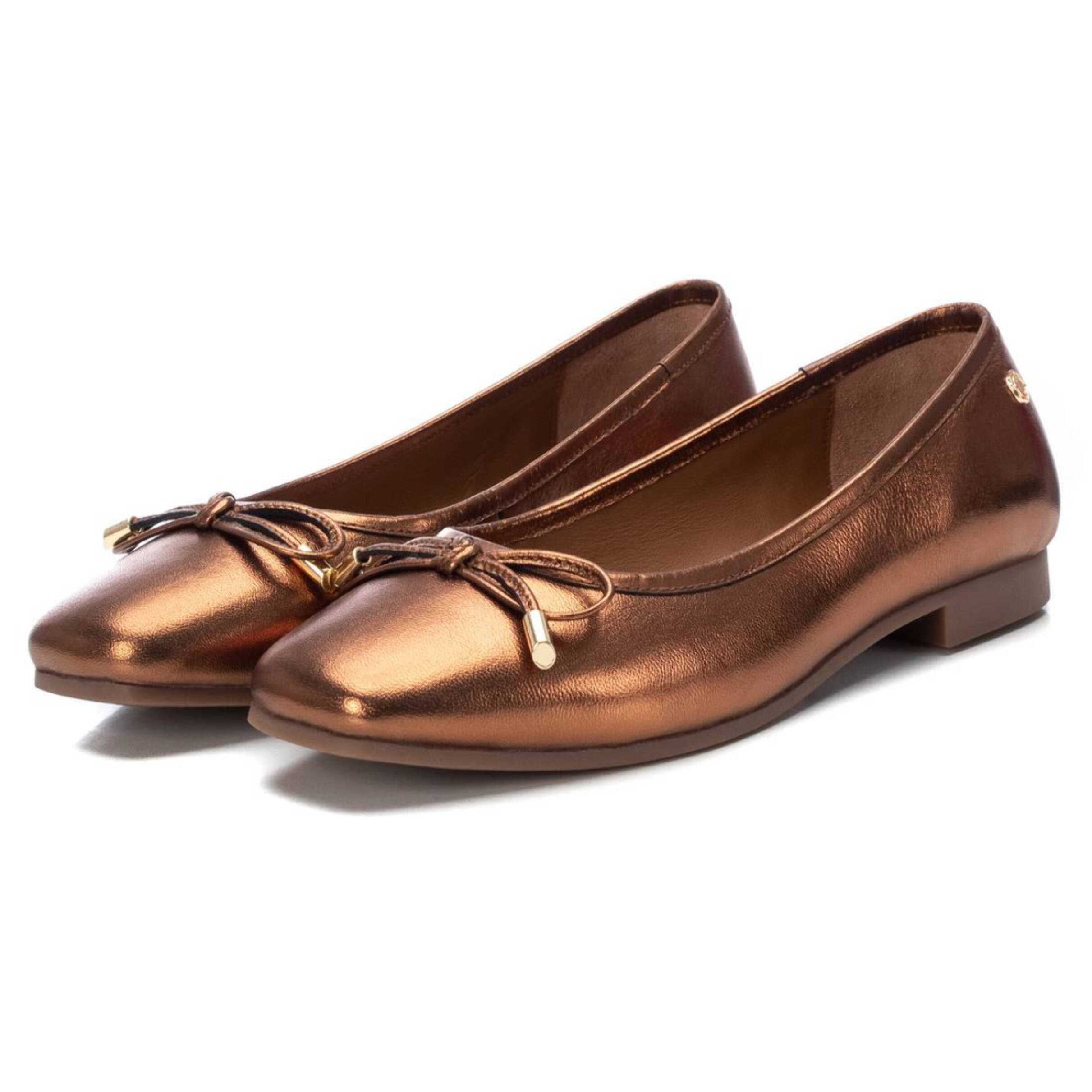 Zapato bailarina de piel bronce