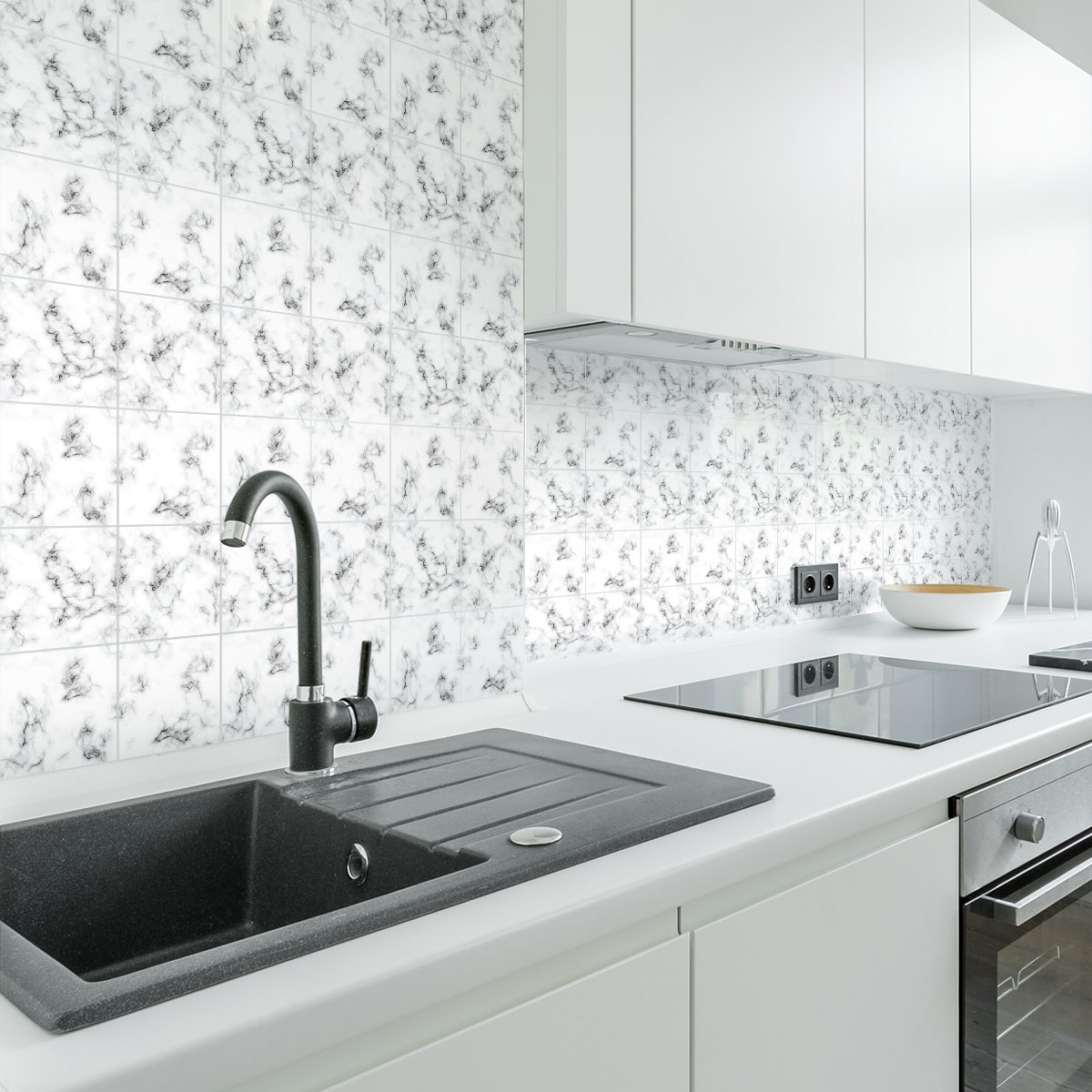 Stickers muraux - Sticker Mural Carrelage adhésif Cuisine Salle de Bain - 24 STICKERS CARRELAGES EFFET MARBRE NOIR ET BLANC
