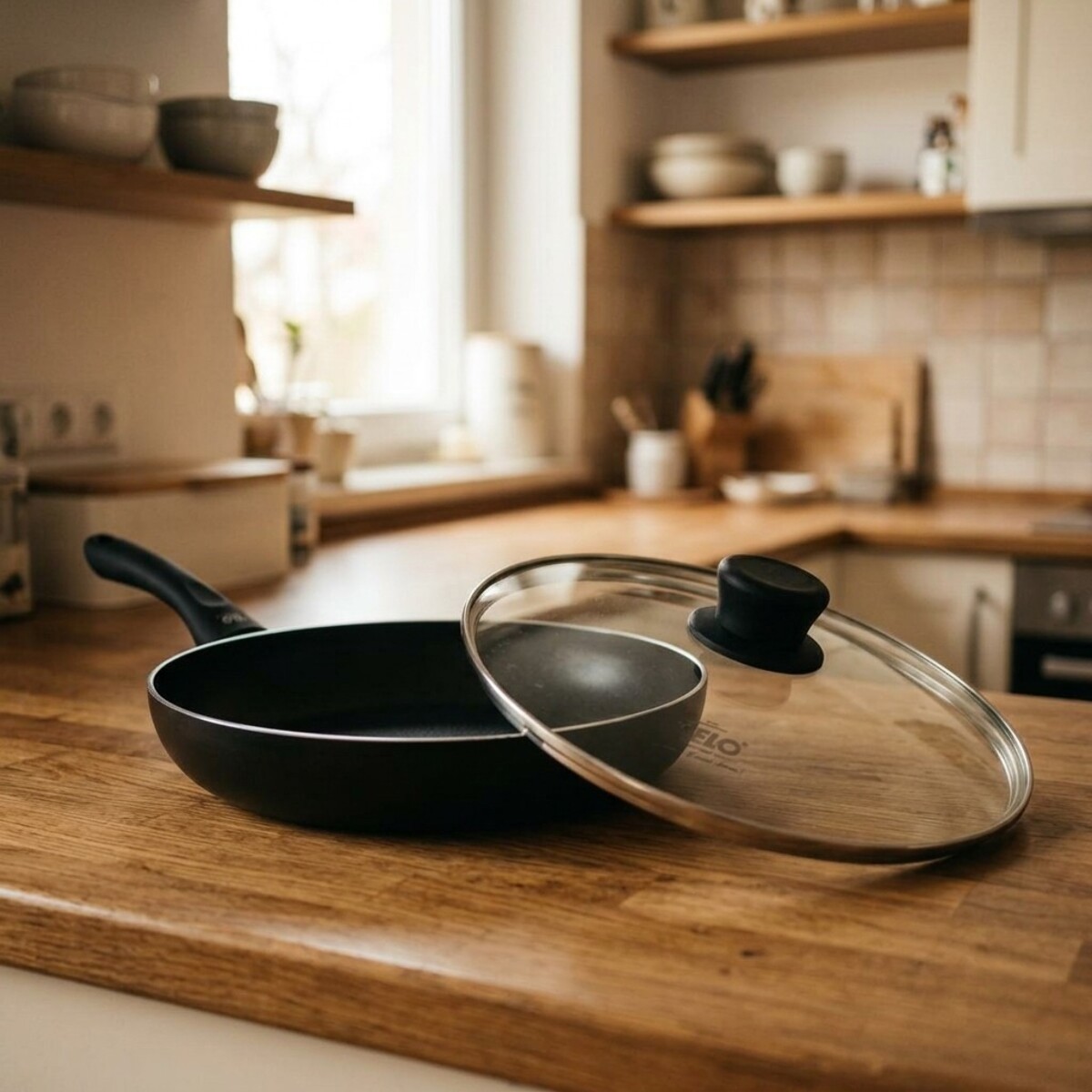 Poêle à frire 28 cm avec couvercle en verre Elo Smart Life