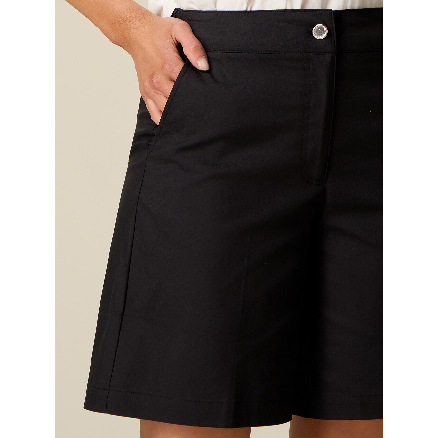 Oltre - Bermuda in gabardine misto cotone - Nero