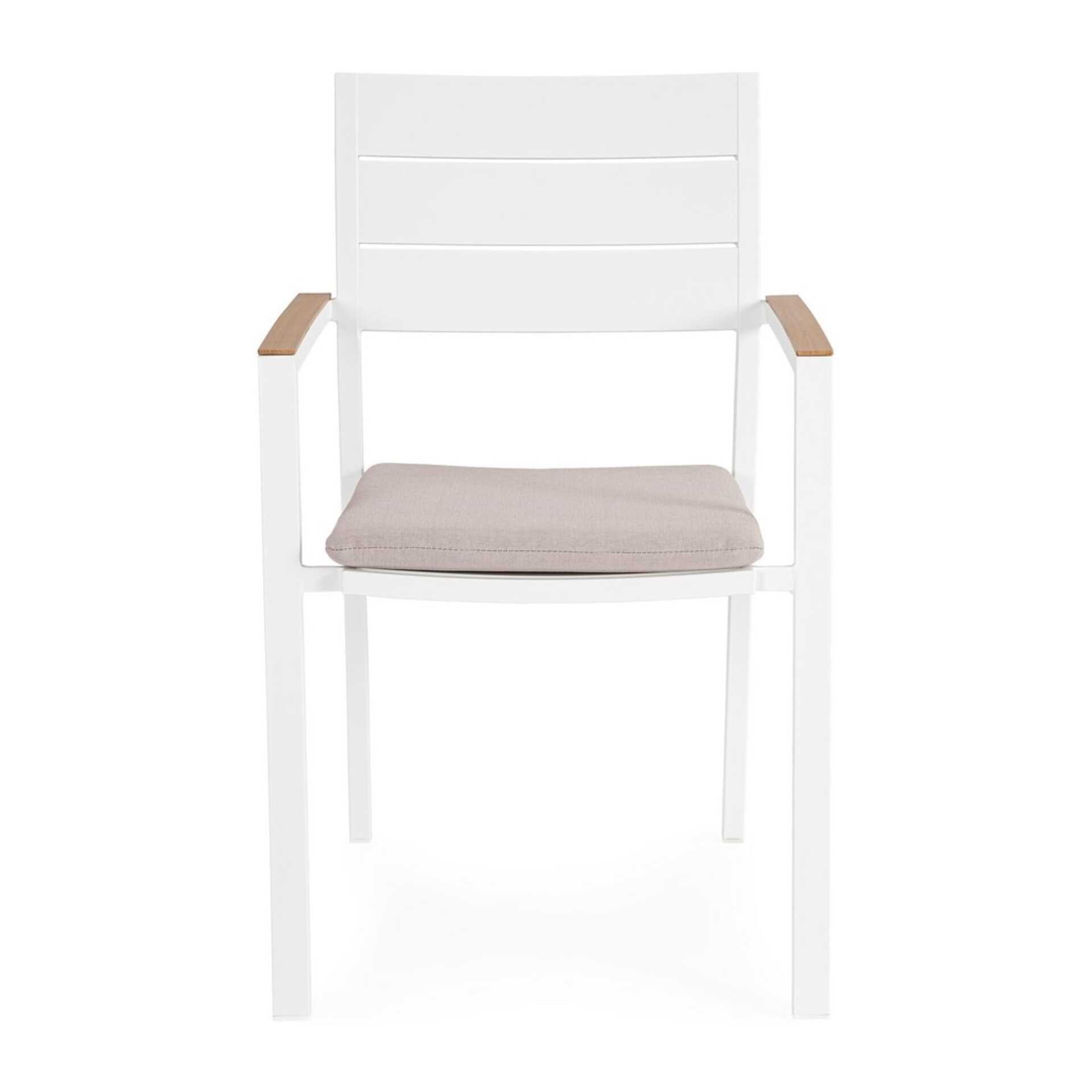 Set 4 sedie da giardino ZELMAR con cuscino tortora, braccioli effetto legno e struttura in alluminio bianco