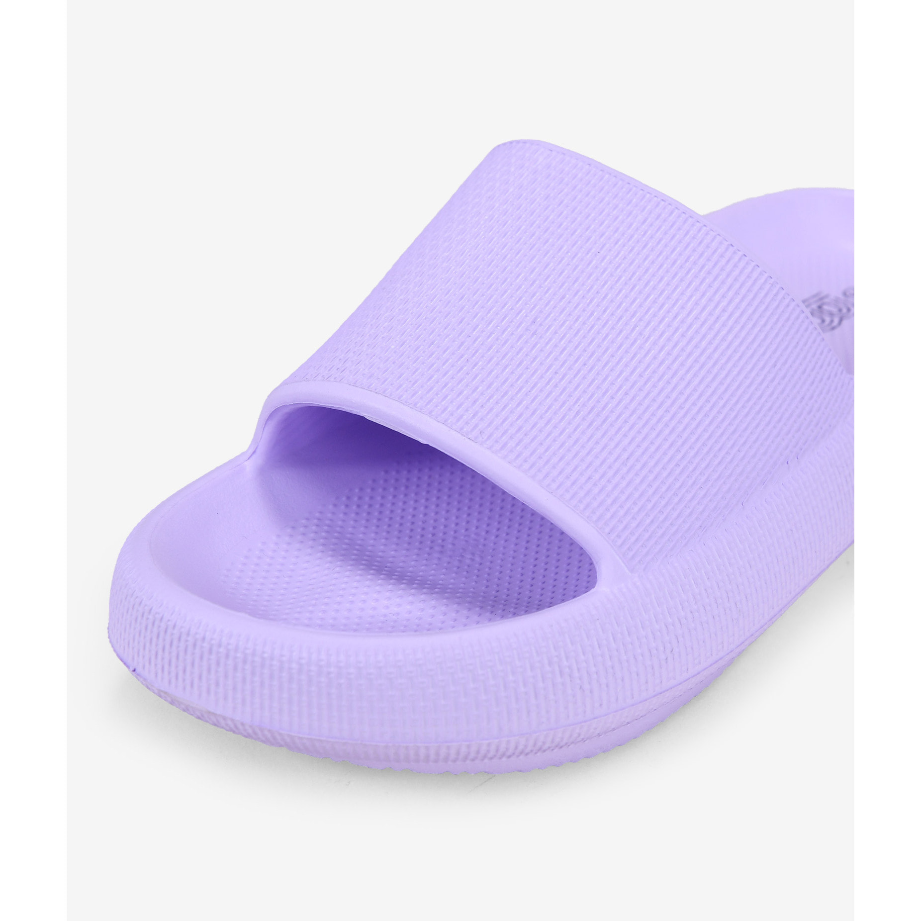 Sandalias de plataforma lila de goma