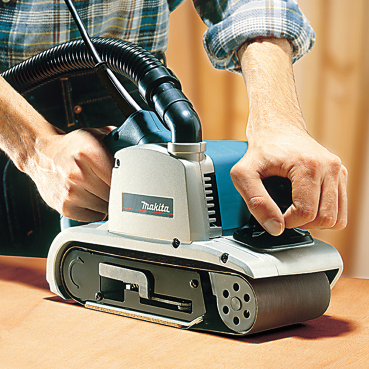 Ponceuse à Bande 1200W 100X610 MM - MakPac - MAKITA - 9403J