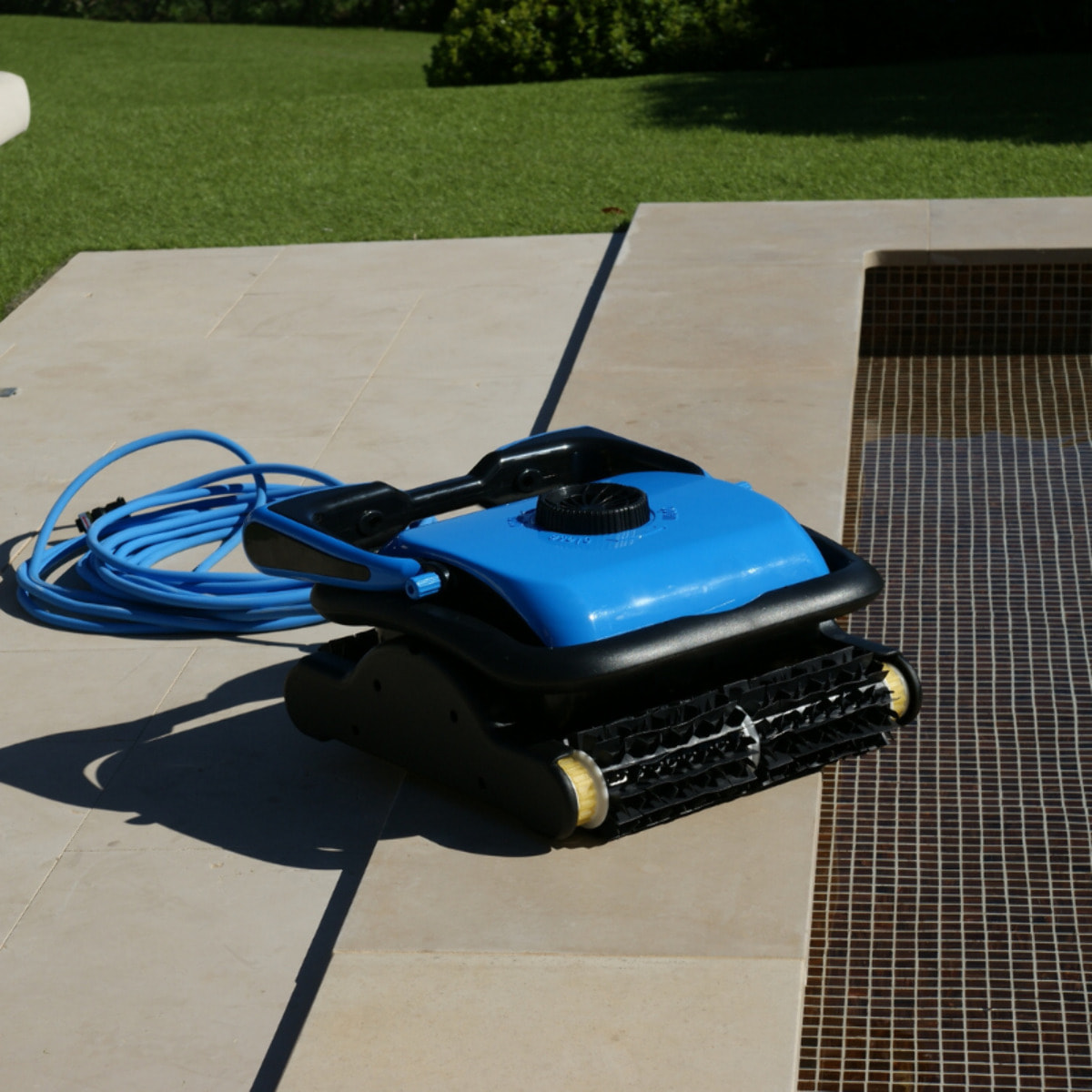 Bestway Robot piscine électrique Saphyr - nettoyage fond et parois - 6x12m max