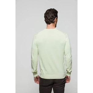 Maglione basic a girocollo verde leggero con logo ricamato tono su tono