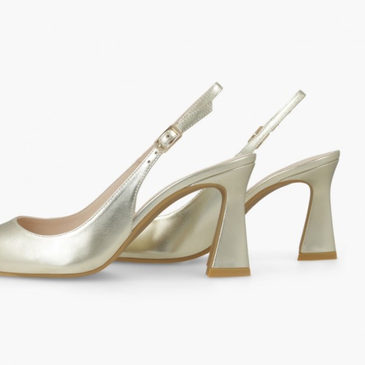 ZAPATOS DE SALÓN DORADOS RISEDIS