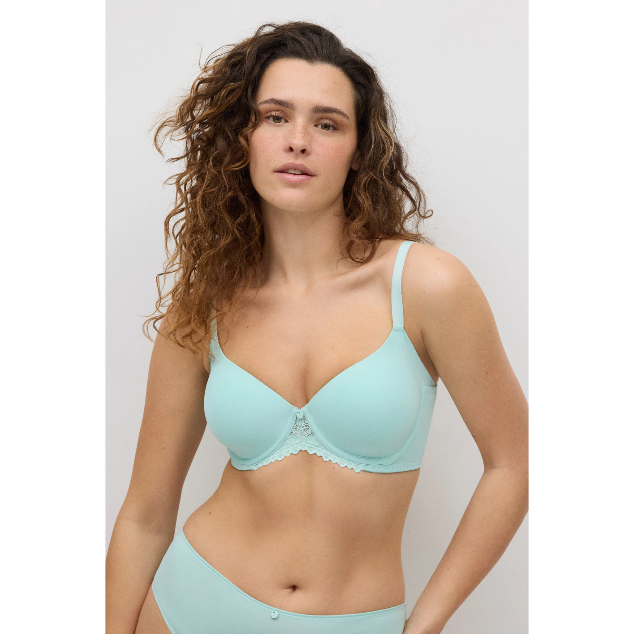 Reggiseno imbottito con ferretto in pizzo floreale nero