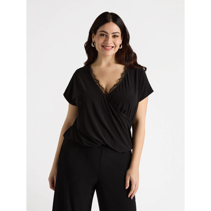 Fiorella Rubino - T-shirt con incrocio e bordi in pizzo - Nero