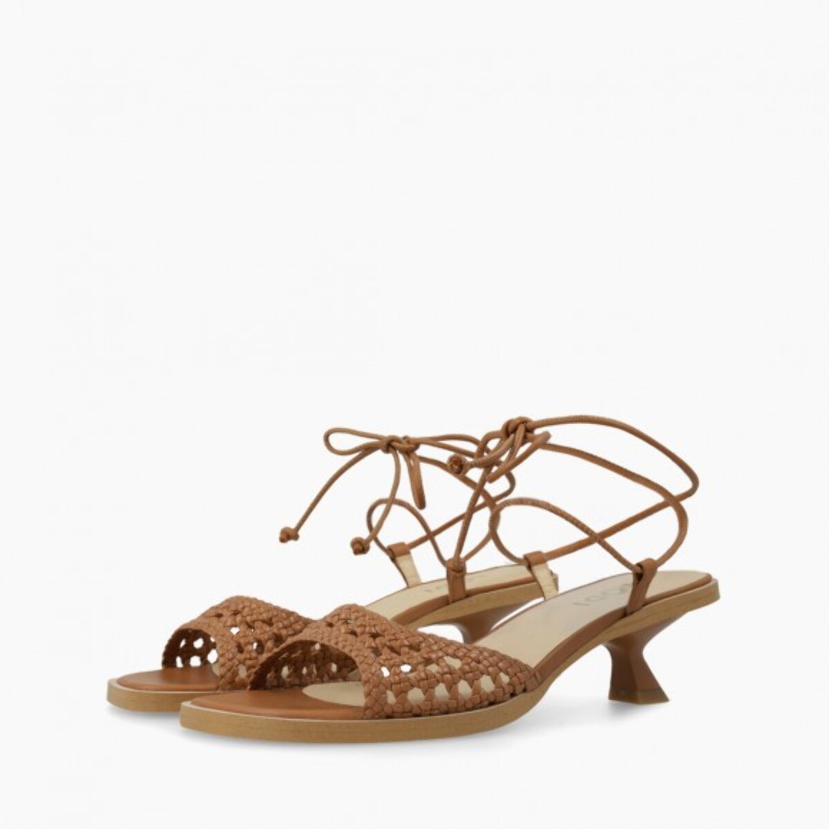 SANDALIAS MARRONES ILOTIS