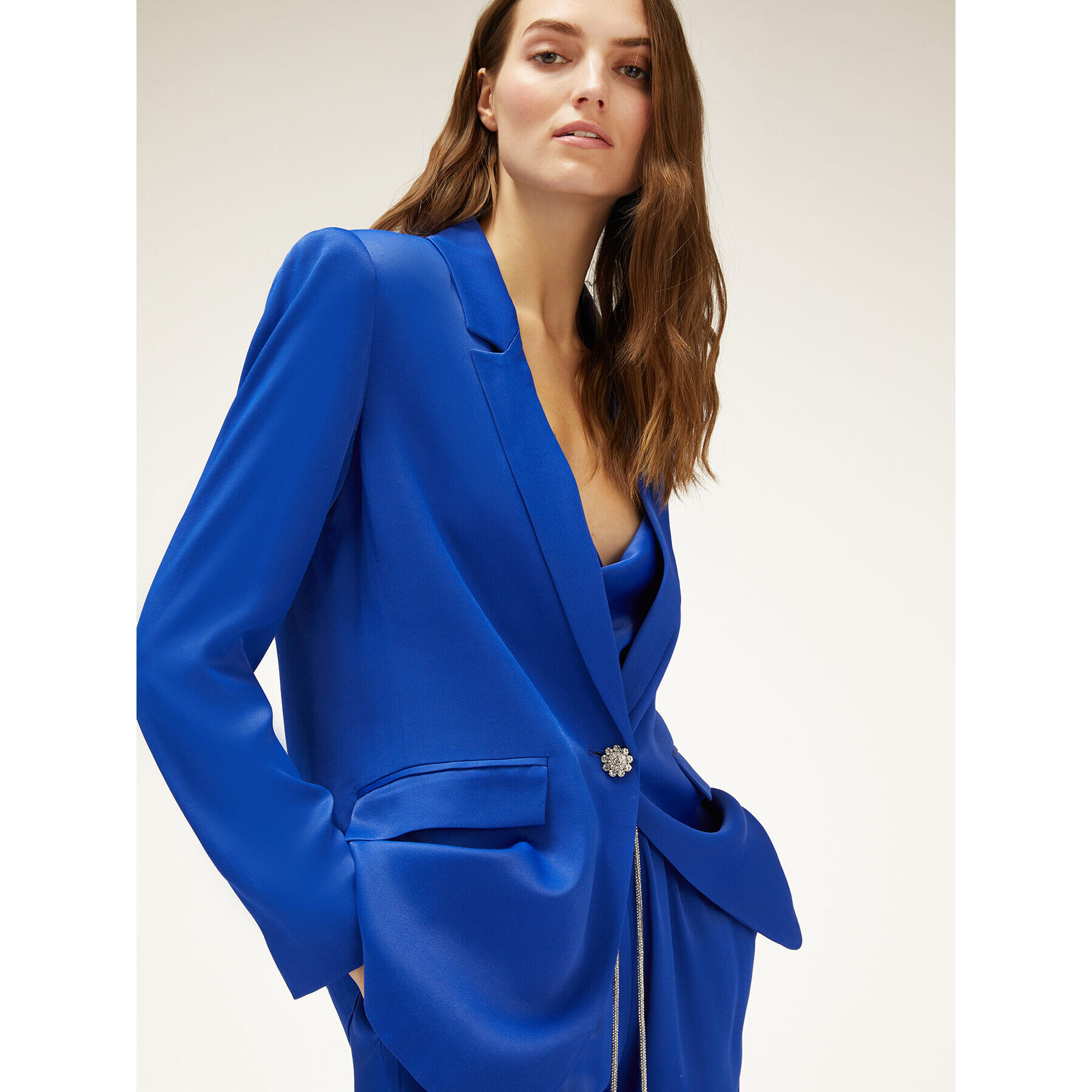 Motivi - Blazer over in raso con bottone gioiello - Bluette