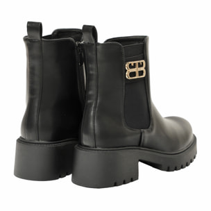 Stivaletti in simil pelle con elastico e lampo