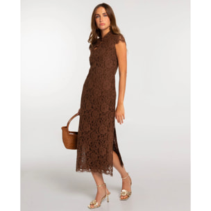 Vestido midi de encaje con cuello mao