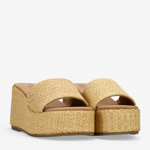 Sandalias de cuña marrón claro con esparto