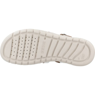 Sandalias Niña de la marca GEOX  modelo J S. SOLEIMA G.B - METAL.LEA PLATA