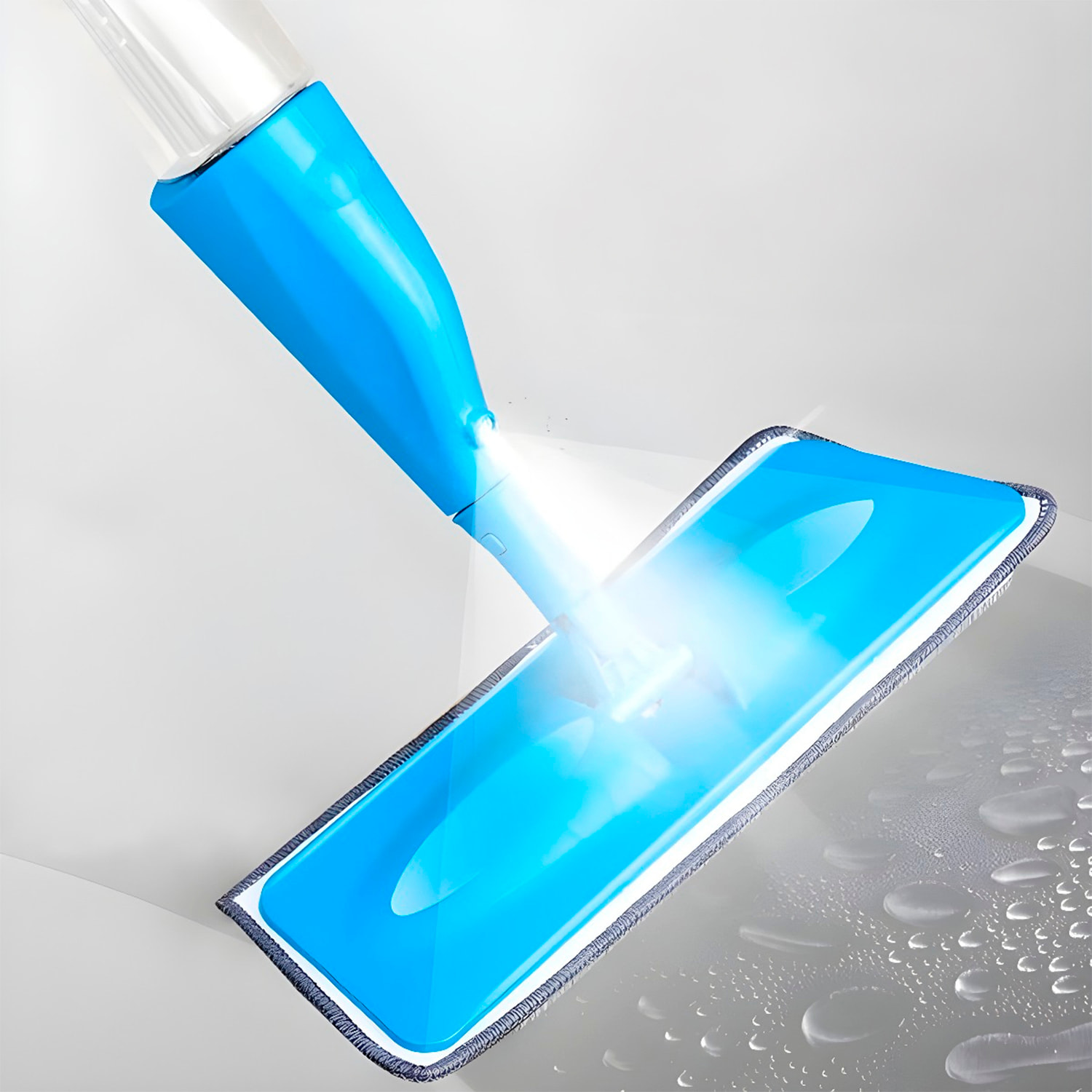 Mopa con serbatoio di liquido e testa rotante a 360º.