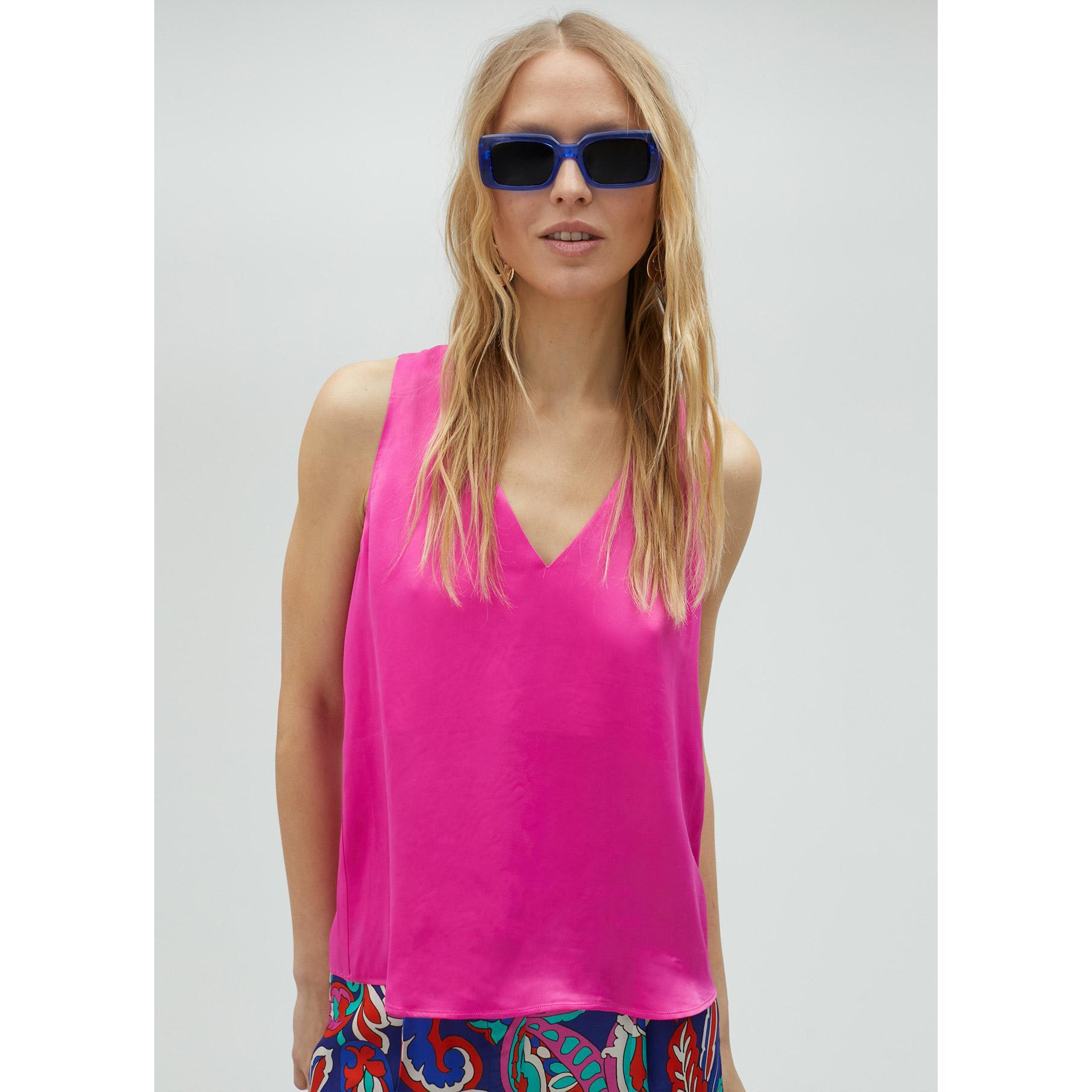 Top basic con spalline