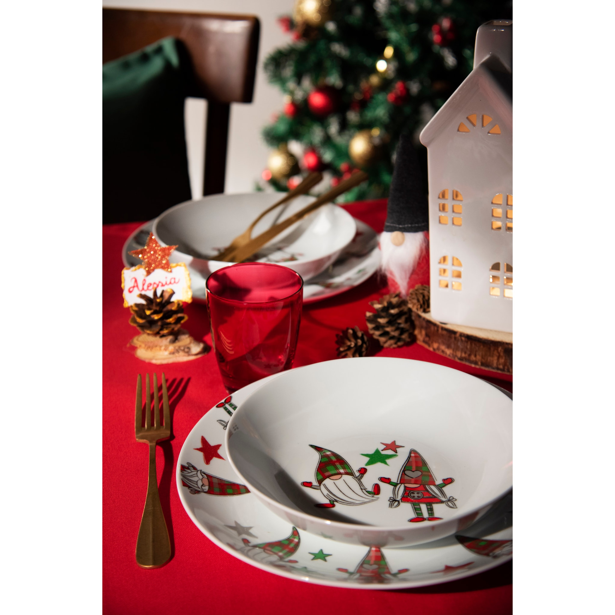 Service de table 18 pièces Excelsa - Tartan Gnome, porcelaine blanche