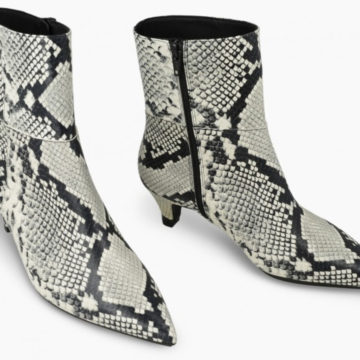 BOTINES ANIMAL PRINT CHIKI