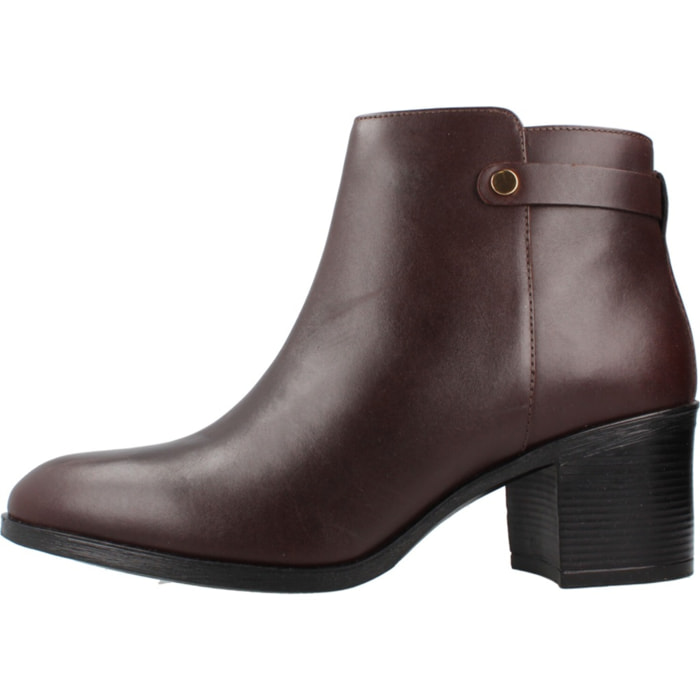 Botines Mujer de la marca GEOX  modelo D56FSA 00043 MARRON