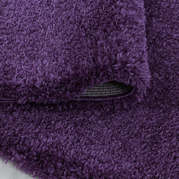 Tapis longs poils shaggy tissé motif uni TENI