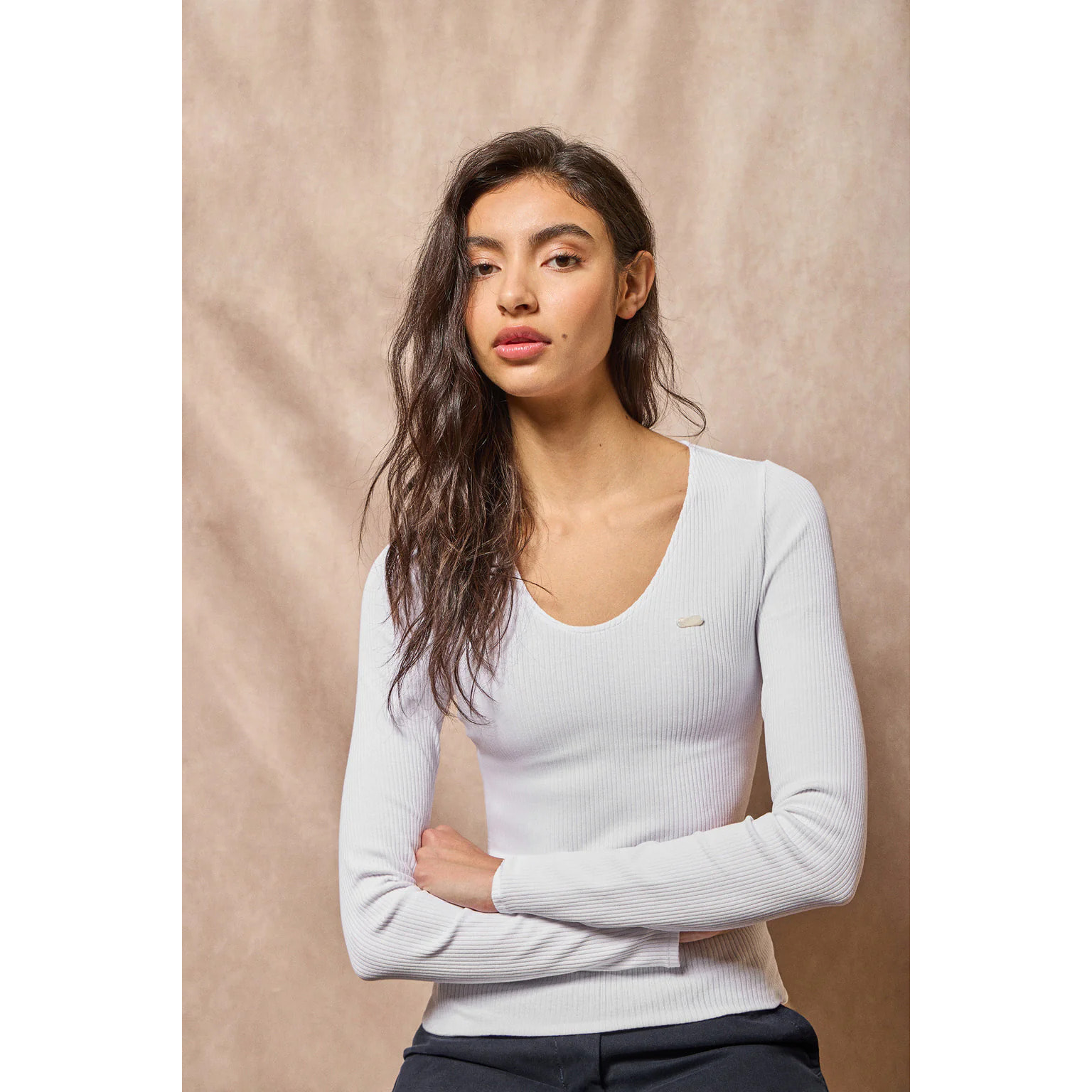 Camiseta blanca Penelope con detalle de botón nacarado Polo Club