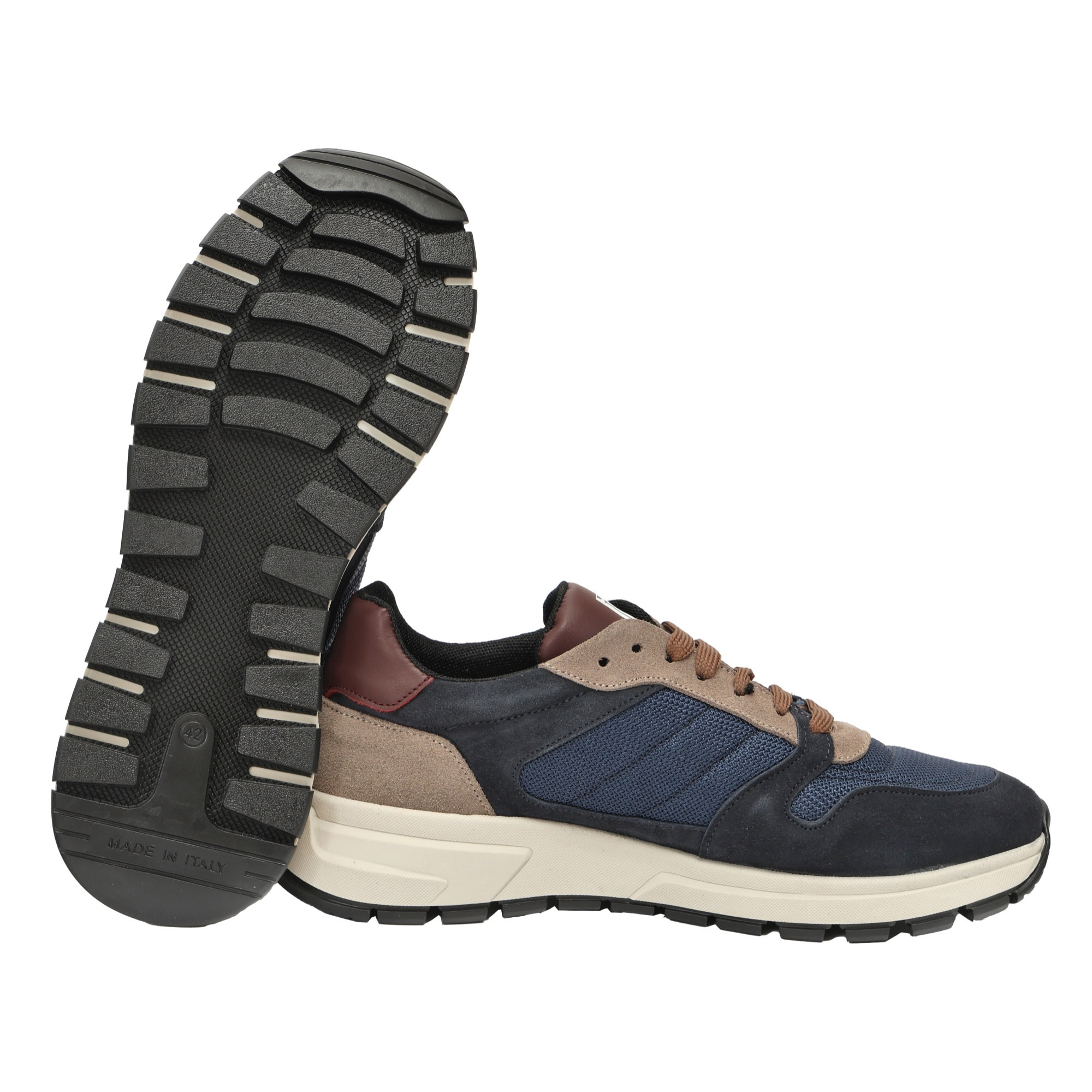 Sneakers in camoscio